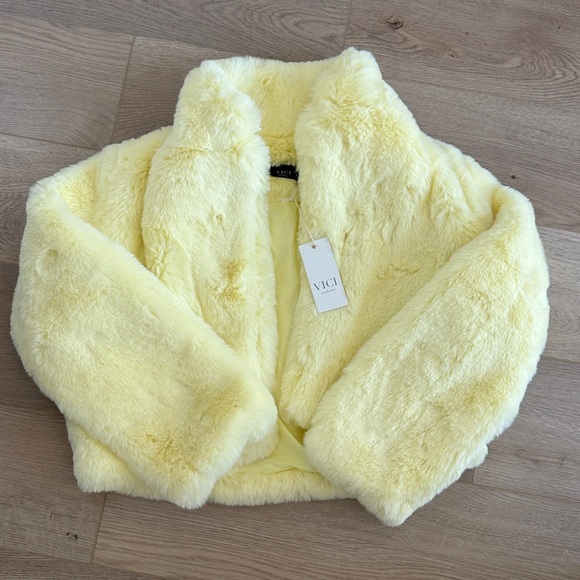 Vici Jackets & Blazers - VICI NWT Yellow Faux Fur Jacket